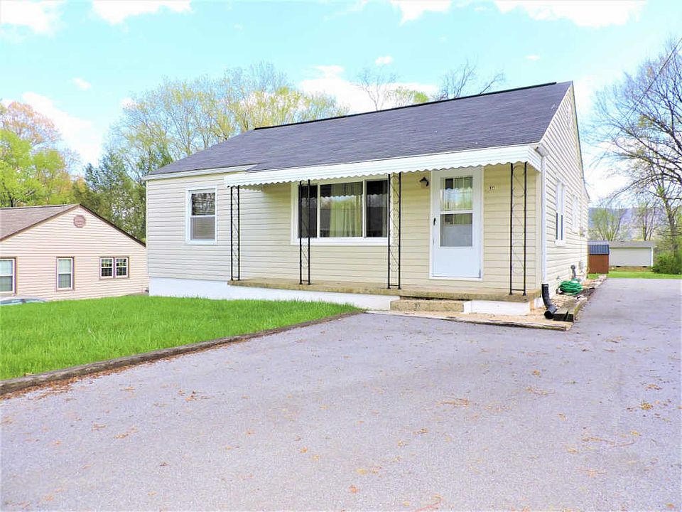 1st image of 155 Crest Dr