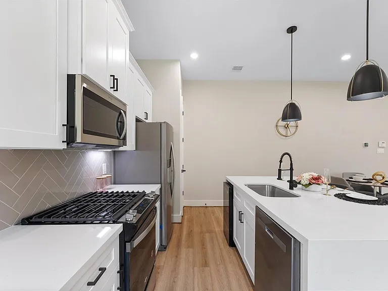 2131 Blalock Rd #D — Photo 9