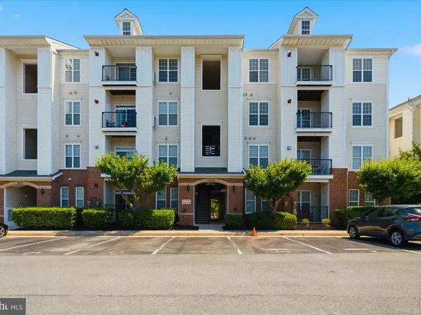 21228 McFadden Sq Unit 314, Sterling, VA 20165