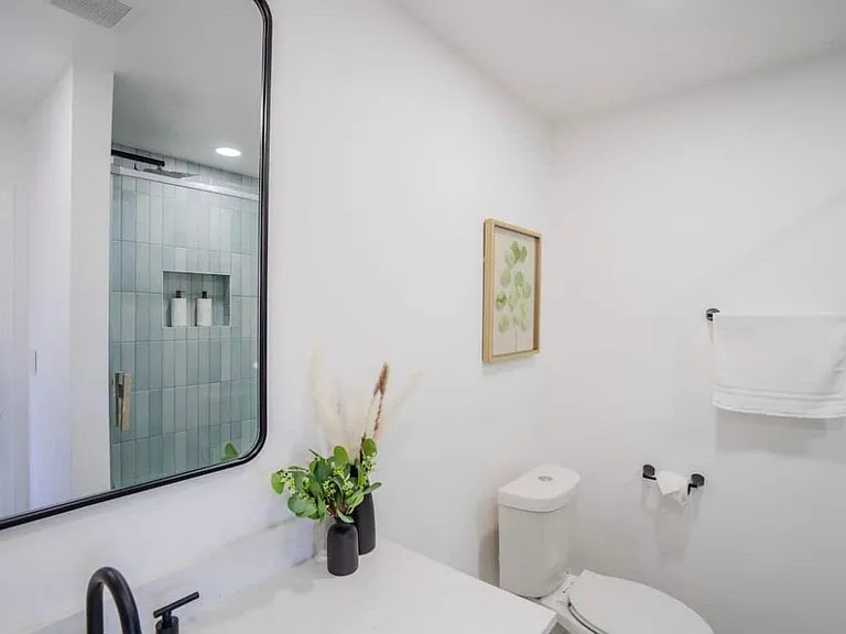 3649 SE 5th Ct — Photo 23