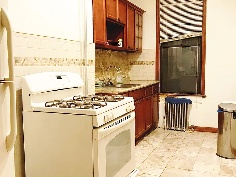 267 Covert St #2.1 — Photo 4