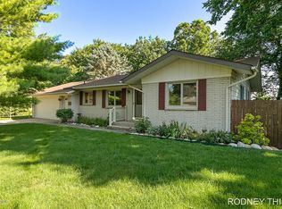 1459 Ridgewood Dr, Jenison, MI 49428