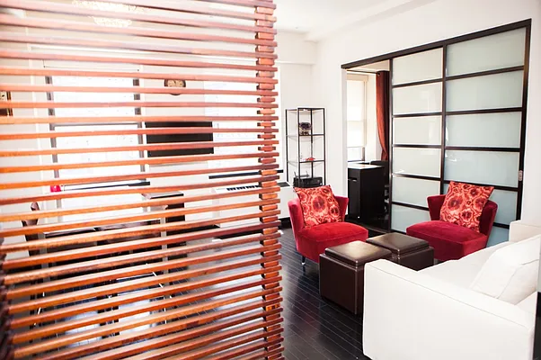 Sold by DYNY Inc | media 9