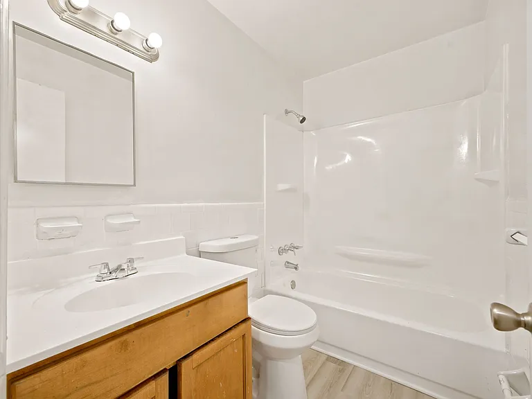5385 E Princess Anne Rd — Photo 12