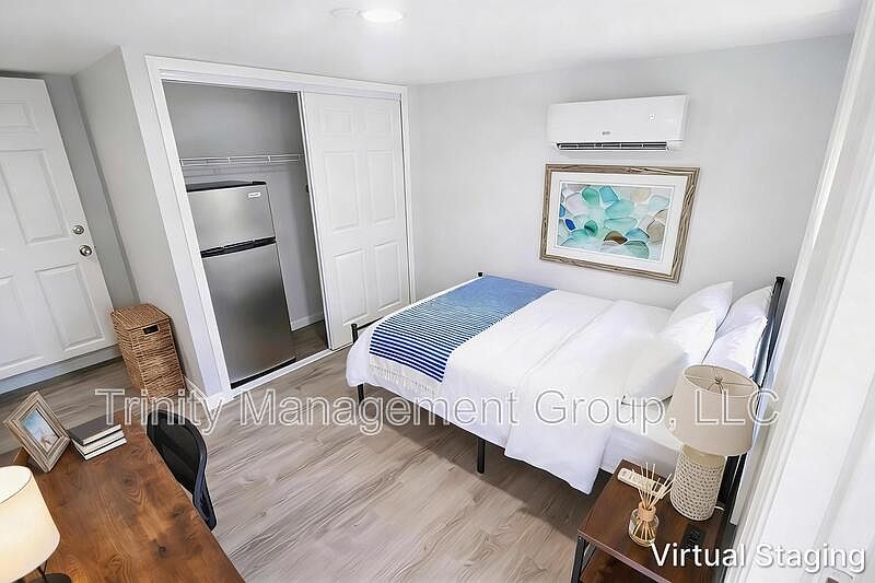 1st image of 1935 Speck Dr Room 3