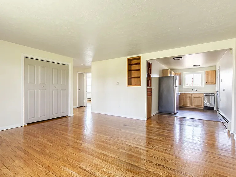 5095 Emerson Rd — Photo 17