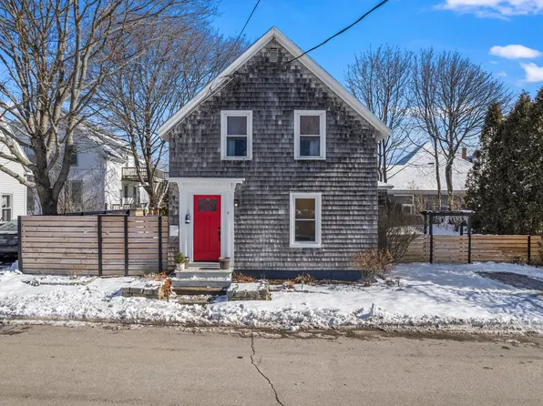 9 High Street, Rockland, ME 04841