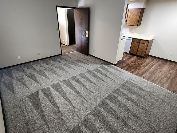 4th image of 662 Faidley Pl APT 8