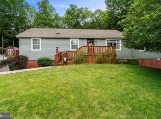 102 Lark Ln, Flinton, PA 16640