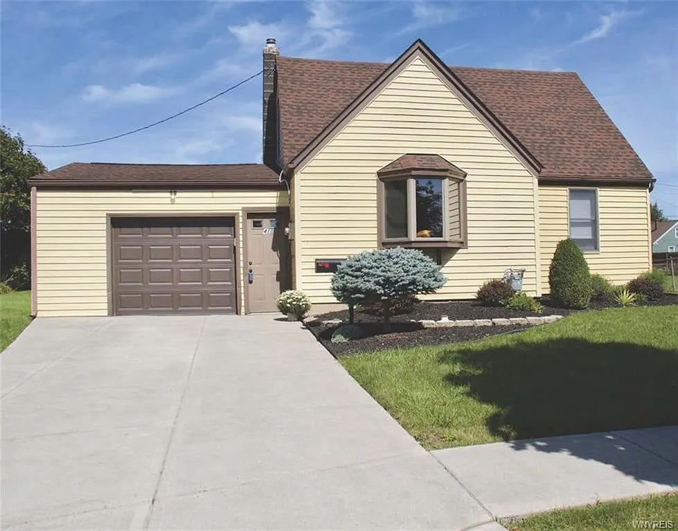 41 Wing Ct photo 1