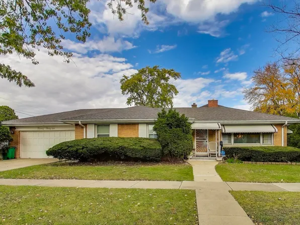 2032 S 22nd Ave, Broadview, IL 60155
