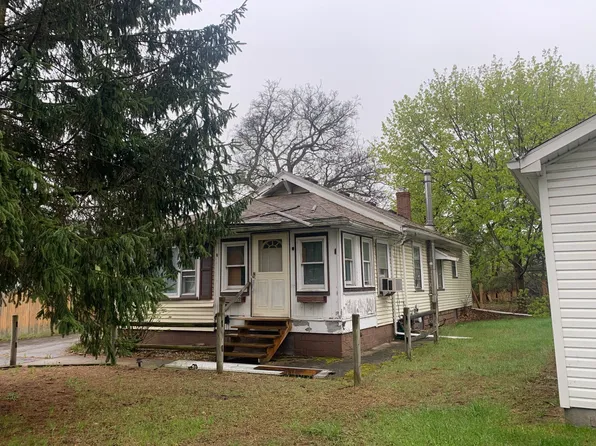 321 Glen Rd, Rochester, NY 14610