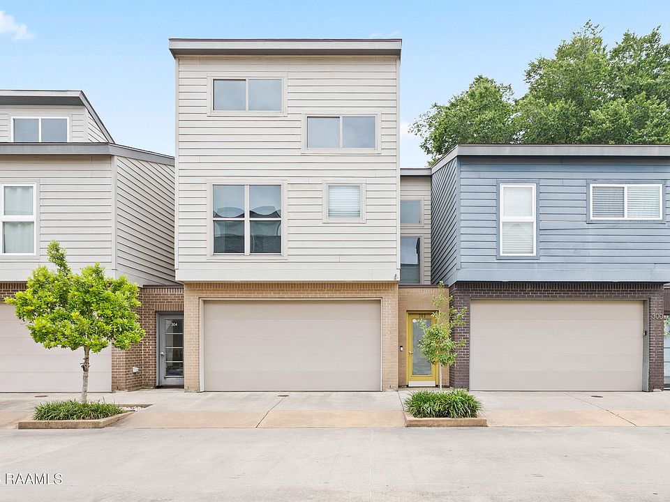 1st image of 302 Highland Oaks Ln