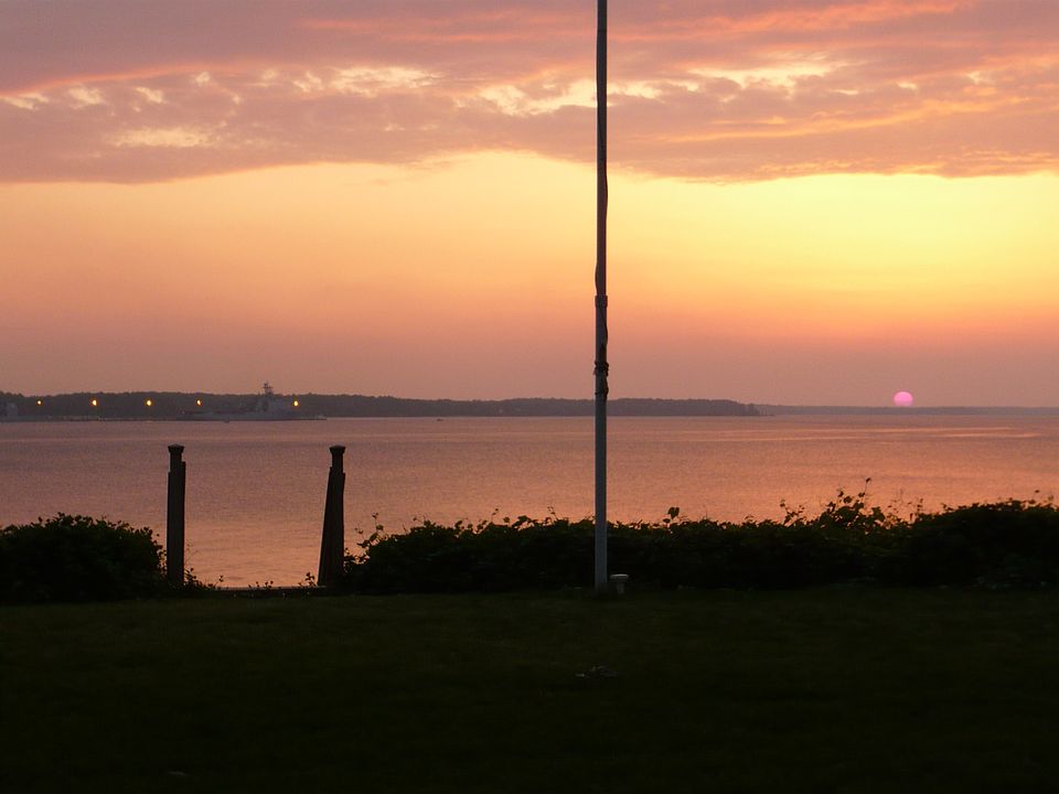 Gorgeous sunset over the York River