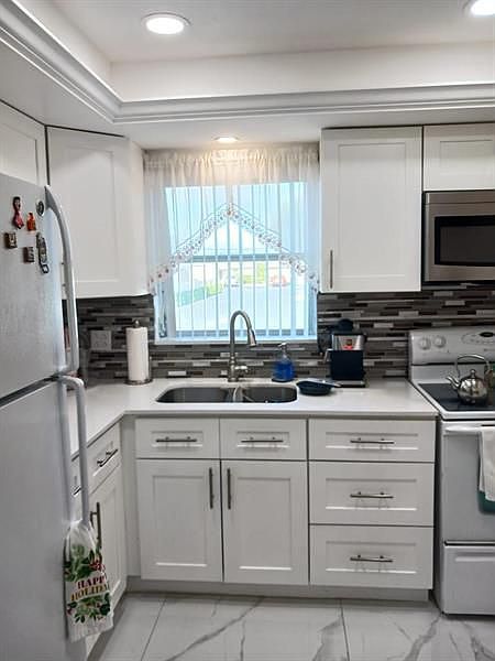 1st image of 2807 Ashley Dr W APT I