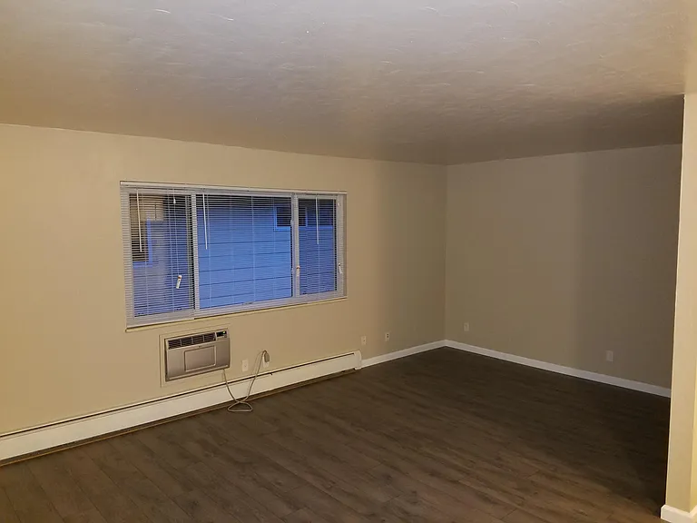 520 Emery St #6 — Photo 5