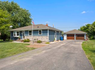 1483 Fatima St, Menasha, WI 54952