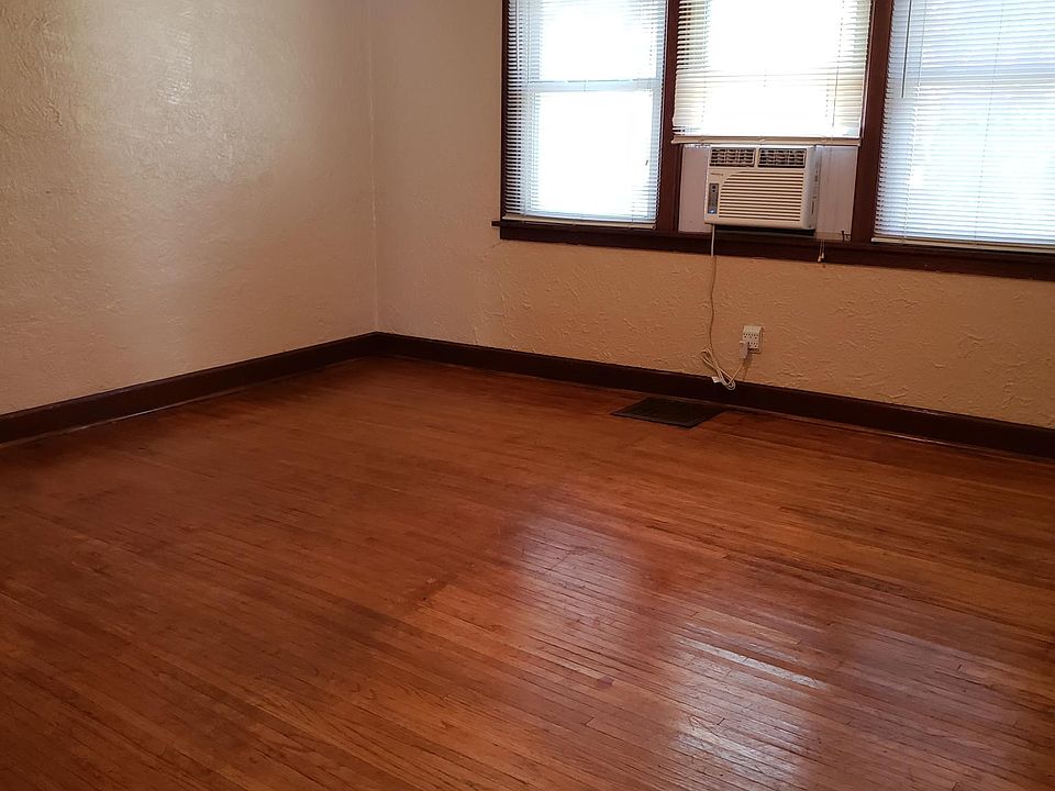 Living/Bedroom