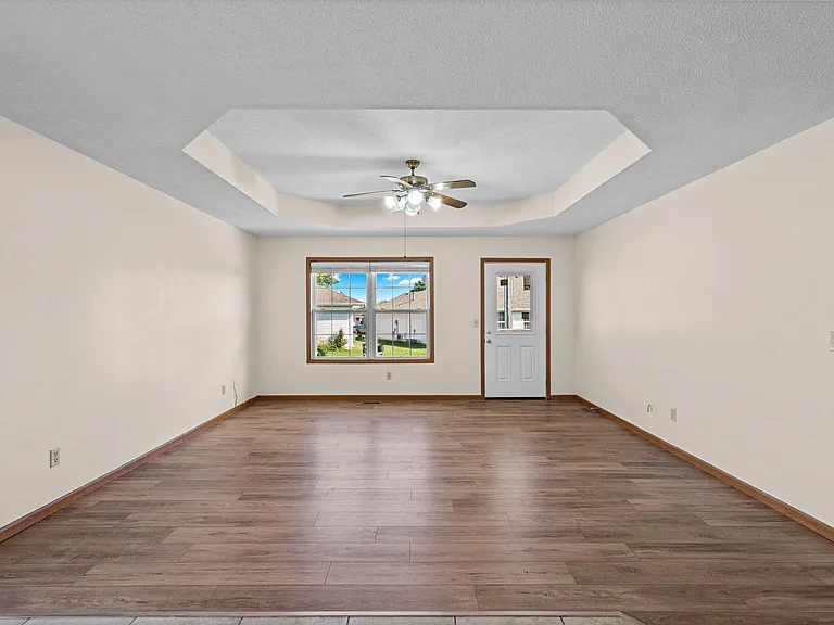 1278 W Butterfield Dr — Photo 5