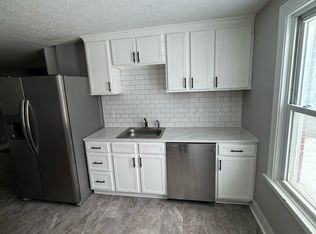 15 Main St APT D, Depew, NY 14043