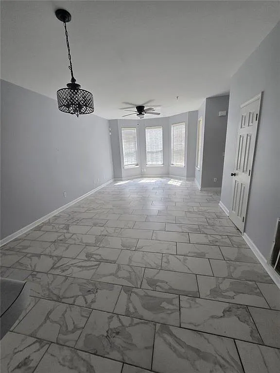 3 bed, 2.5 bath, 1370 sqft, $1,950 — Photo 1
