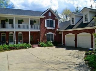 4113 N Foxcliff Dr, Martinsville, IN 46151