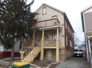 710 Henderson Ave, Joliet, IL 60432