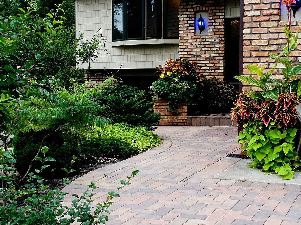 2nd image of 1382 Indian Oaks Trl