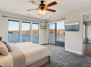 78 Jonathans Landing Dr #3E, Lake Ozark, MO 65049