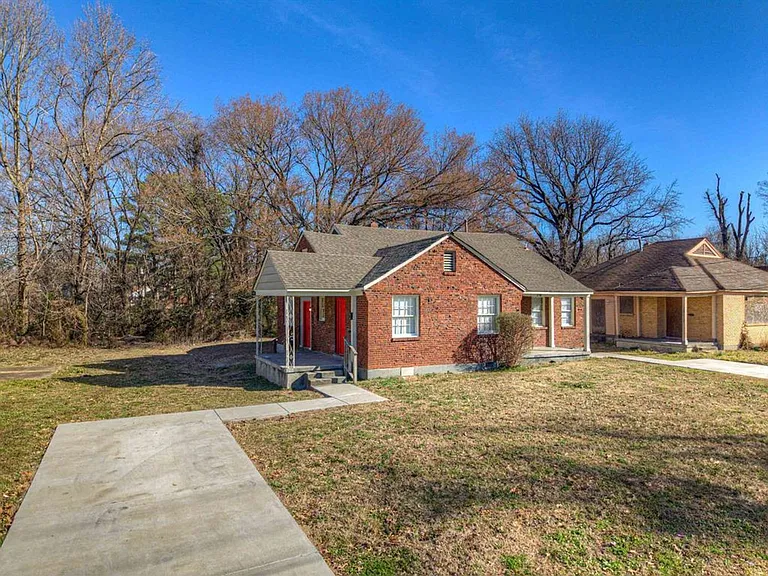 1736 Edward Ave — Photo 12