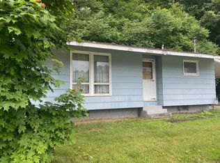 18 Murray St, Union City, PA 16438