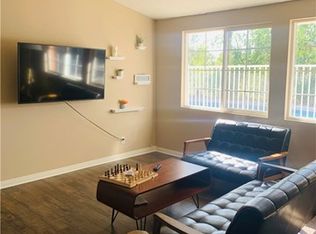 20565 Califa St, Woodland Hills, CA 91367