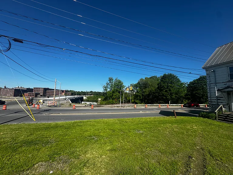 85 Benton Ave #2 — Photo 4