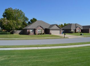 2706 SW Warberry Ave, Bentonville, AR 72712