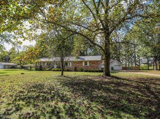 7017 Peck Rd, Ravenna, OH 44266