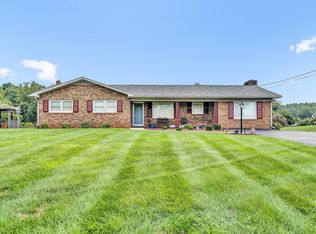 162 Hollywood Dr, Rocky Mount, VA 24151