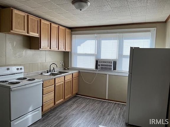 2nd image of 528 N Main St #C
