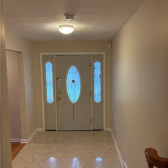 215 Locksley Rd — Photo 3