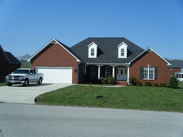 1st image of 327 Brookside Dr