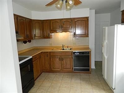 4th image of 2549 Birk Dr