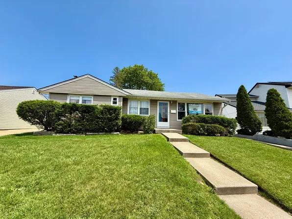 865 Prescott St, Valley Stream, NY 11580