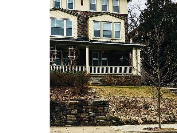 2nd image of 112 E Moreland Ave