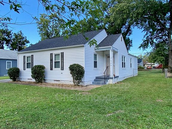 2nd image of 4909 Carolyn Ln