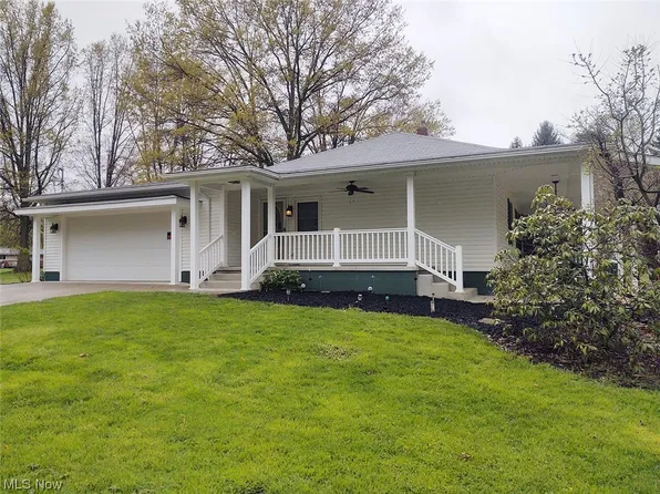 2929 Hayne Rd, Akron, OH 44312