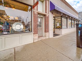7343 Madison St #3E, Forest Park, IL 60130