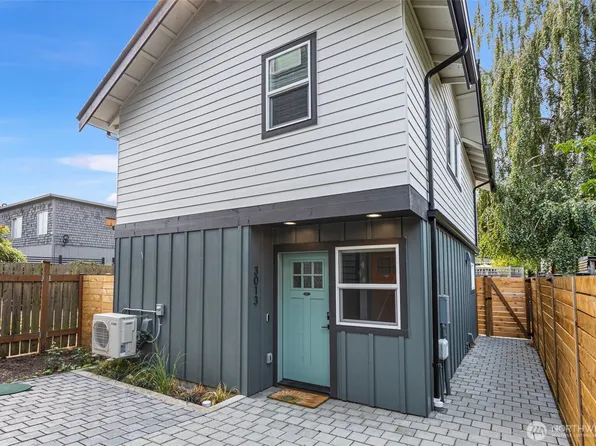 3013 61st Avenue SW, Seattle, WA 98116
