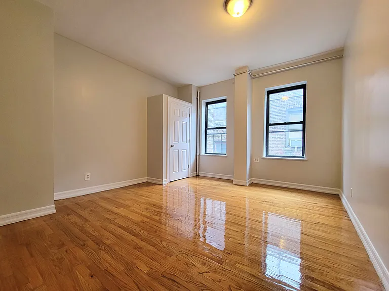 75 Ellwood St #5-H — Photo 4