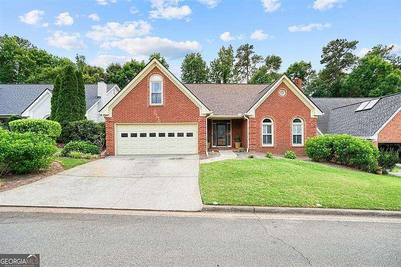 1st image of 300 Shelli Ln