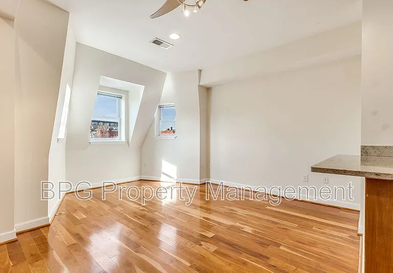 1643 13th St NW #2 — Photo 7