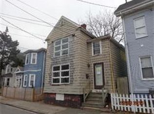 30 Autumn St, Lynn, MA 01902
